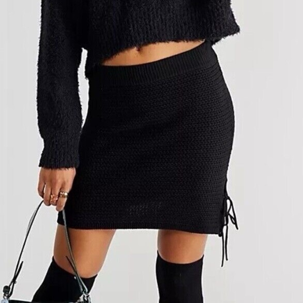 Free People Beach Reagan Sweater Mini Skirt Crochet Knit Women’s Medium Black